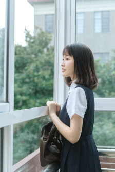 学长舌尖伸入湿嫩蜜汁H